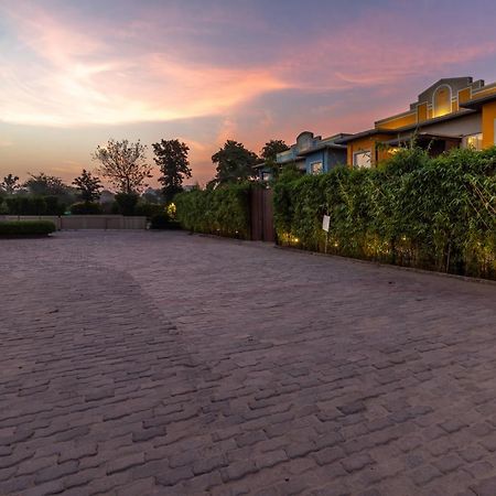 Downtown Resorts Nh8 Dharuhera Luaran gambar