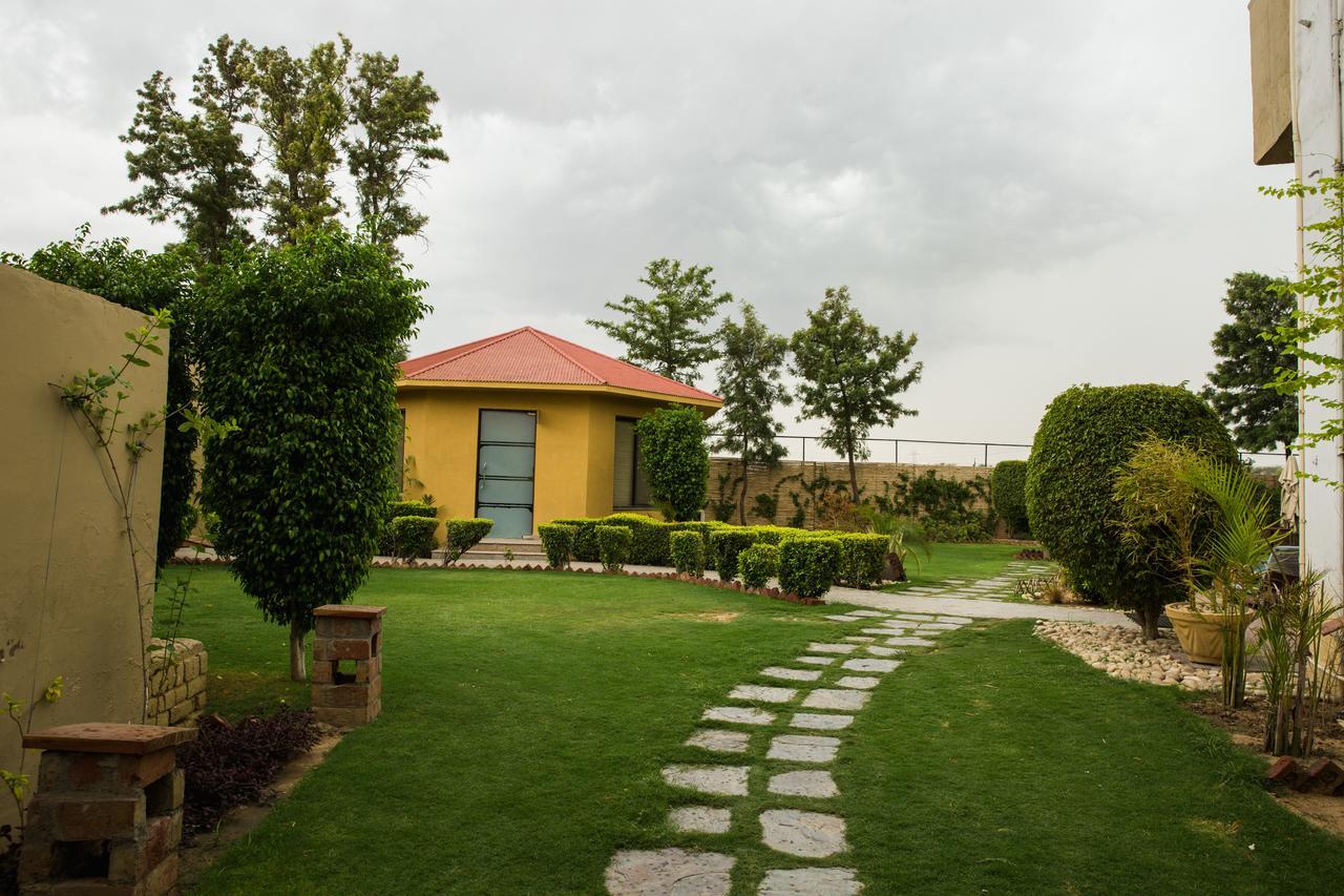 Downtown Resorts Nh8 Dharuhera Luaran gambar