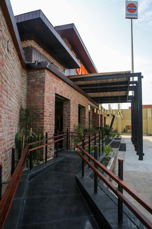 Downtown Resorts Nh8 Dharuhera Luaran gambar